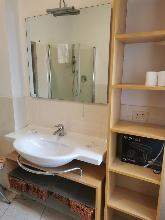 Residence Moline 11 Bologna Bagian luar foto